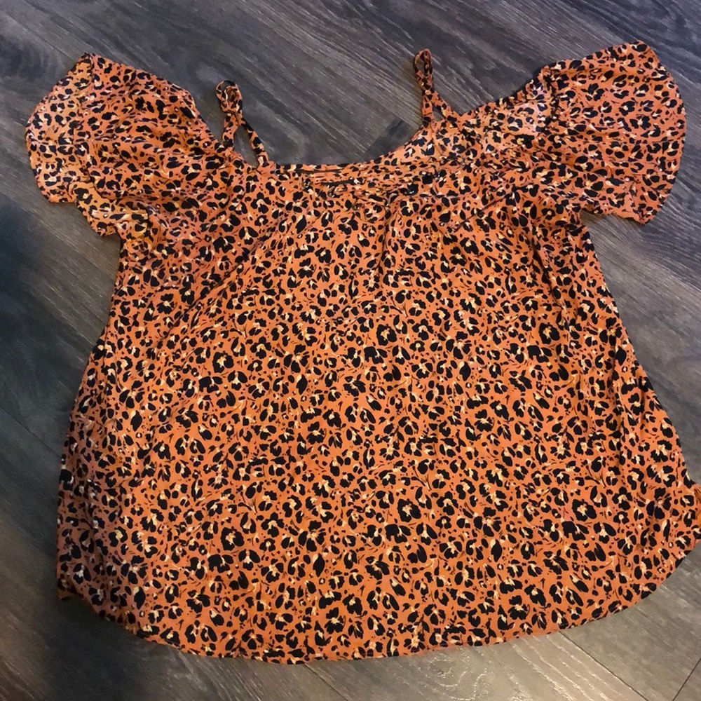 Torrid Cold Shoulder Lace-up Blouse size 2 NWOT